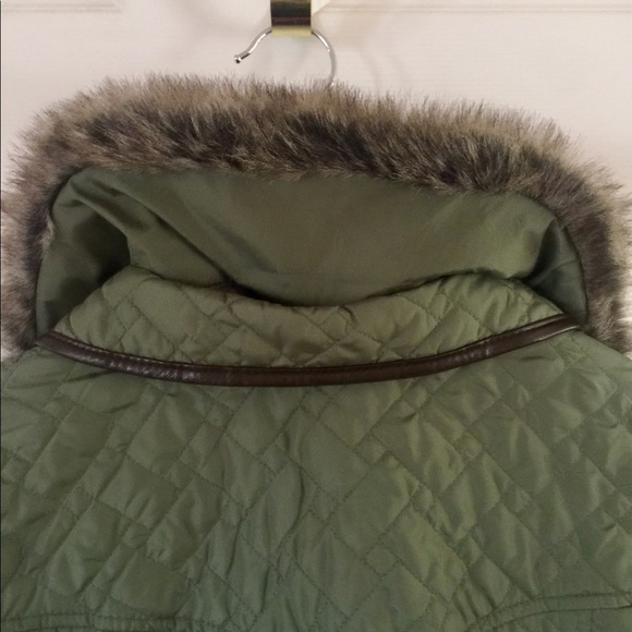 Charter Club Quilted Jacket w/ Faux Fur Collar - Picture 3 of 9